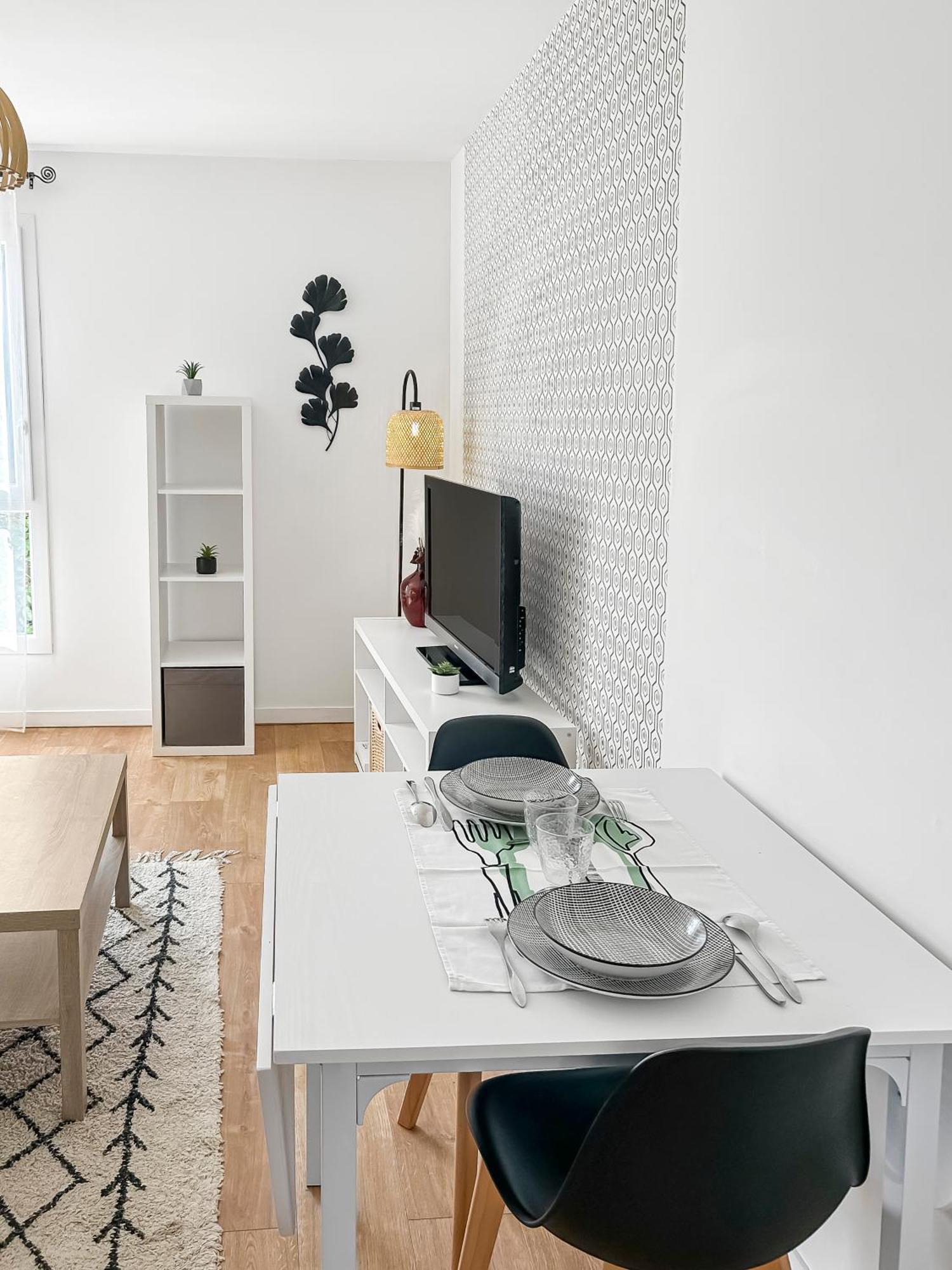 Appartement Lumineux, Wi-Fi Et Parking Prive Ніор Екстер'єр фото